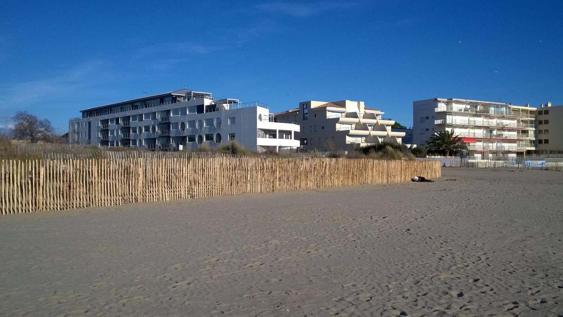 As14629 - P2 Mezzanine Avec Vue Mer Laterale, Dans Une Residence Sur Plage Avec Parking Prive Le Grau-du-Roi Buitenkant foto